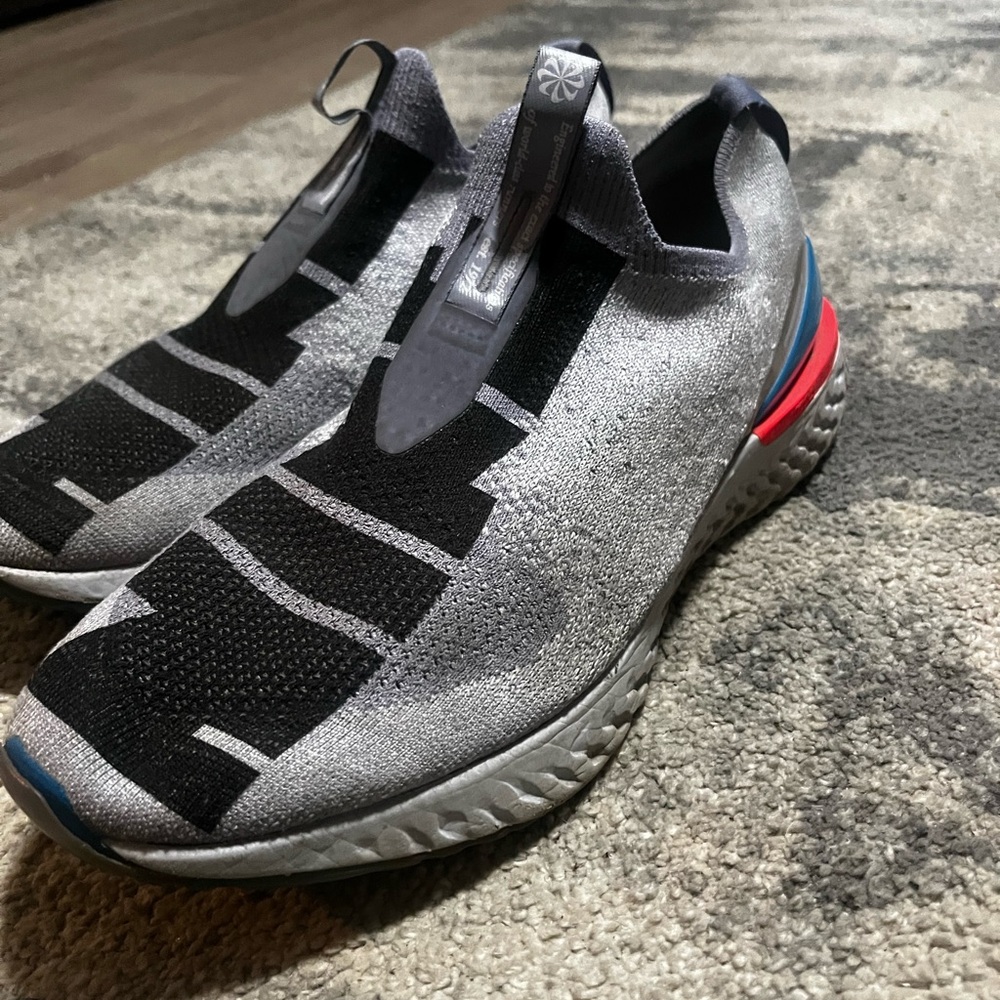 Men's Nike Epic Phantom React Flyknit JDI Performance Sneakers - Black & Silver